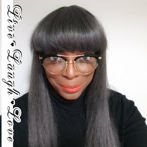 Meet your Posher, Renee